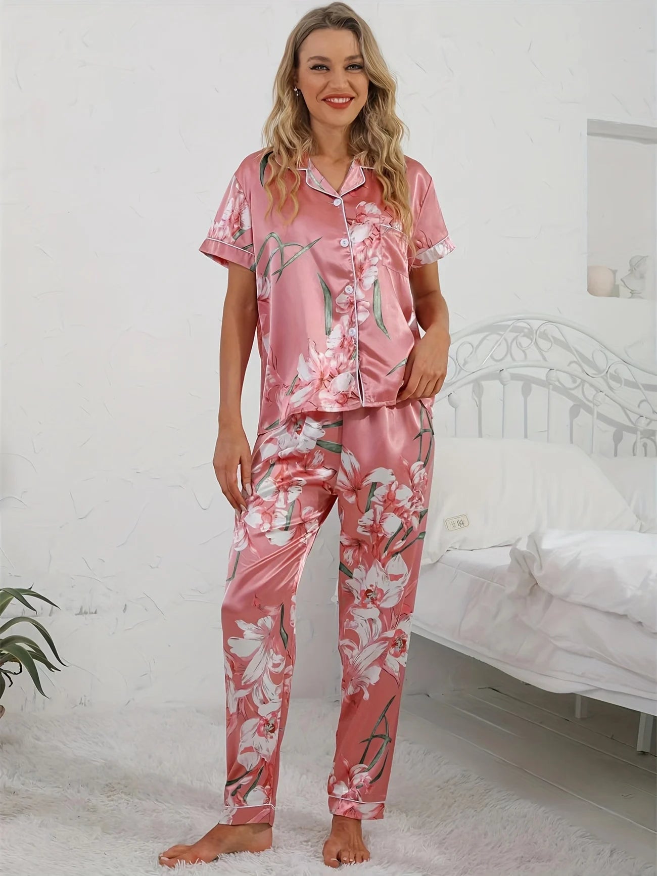 Floral Print Satin Pajama Set Smooth